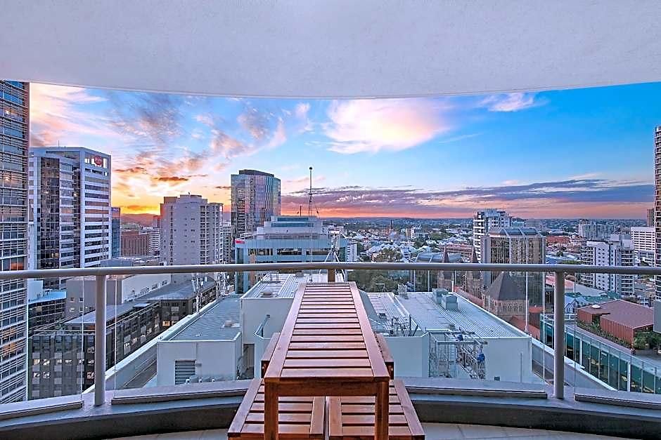 Arcade In The Sky Hotel 5*