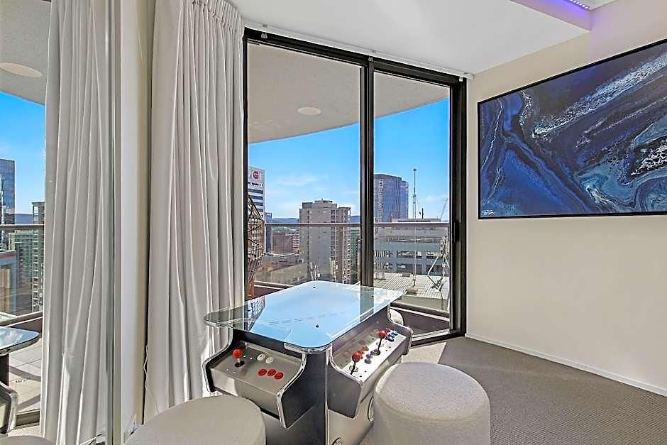 Arcade In The Sky Hotel Brisbane