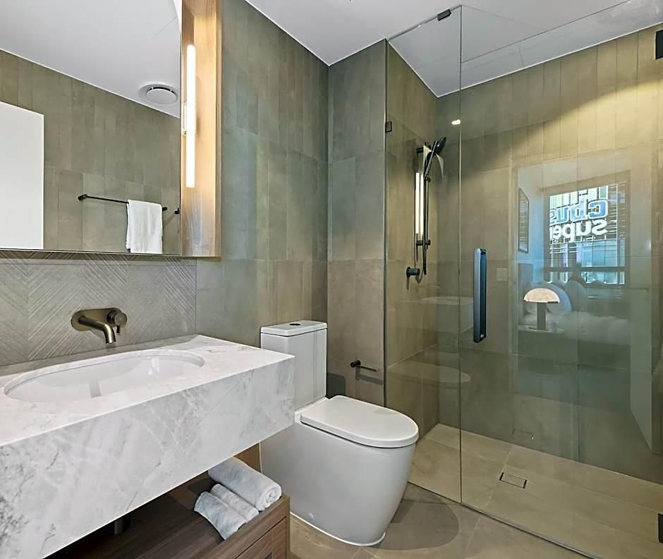 Queen's Wharf Residences - 44f Apartment
