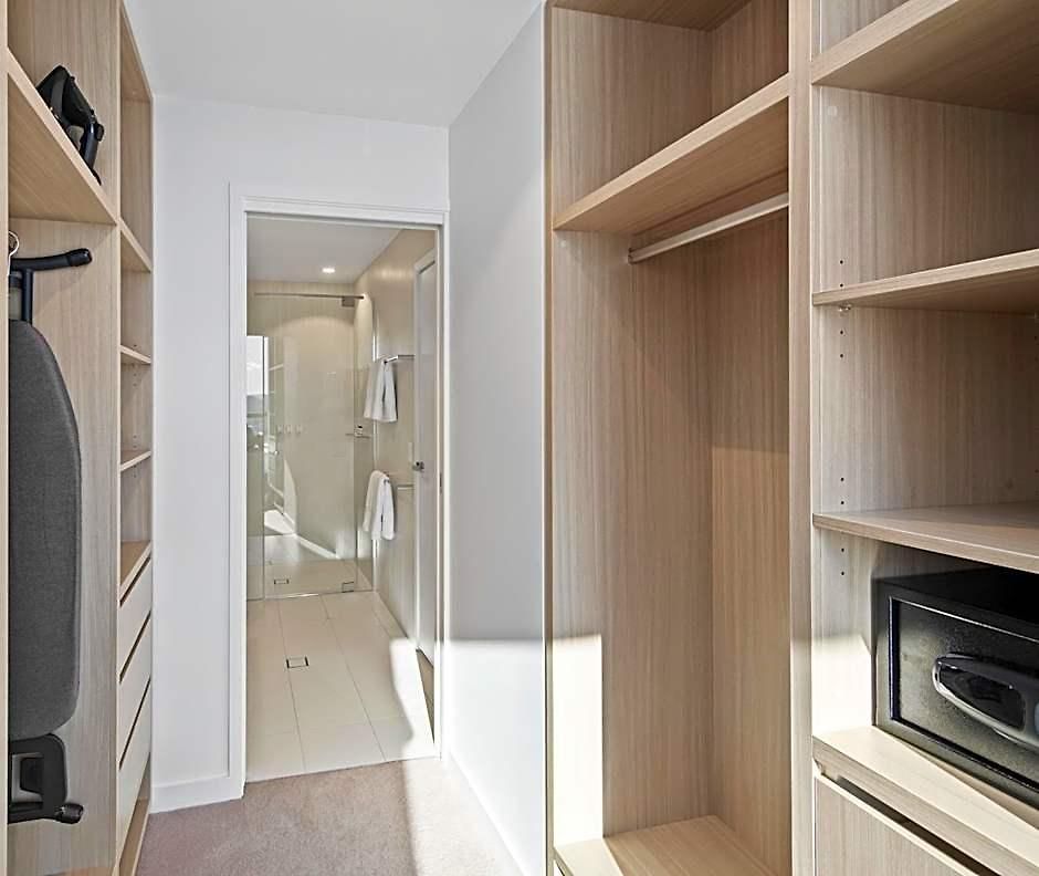 Queen's Wharf Residences - 44f