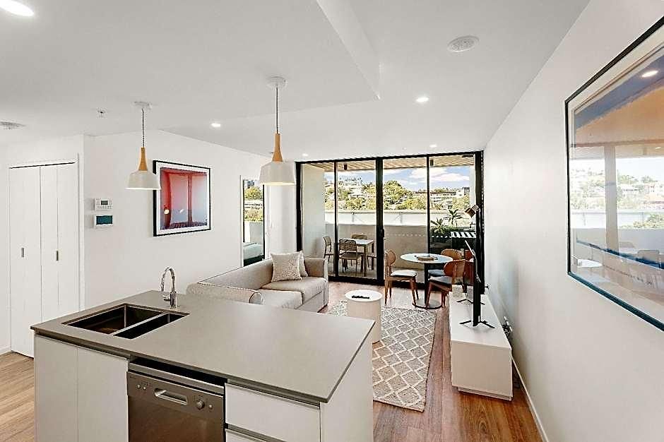 Rambla At Perry House