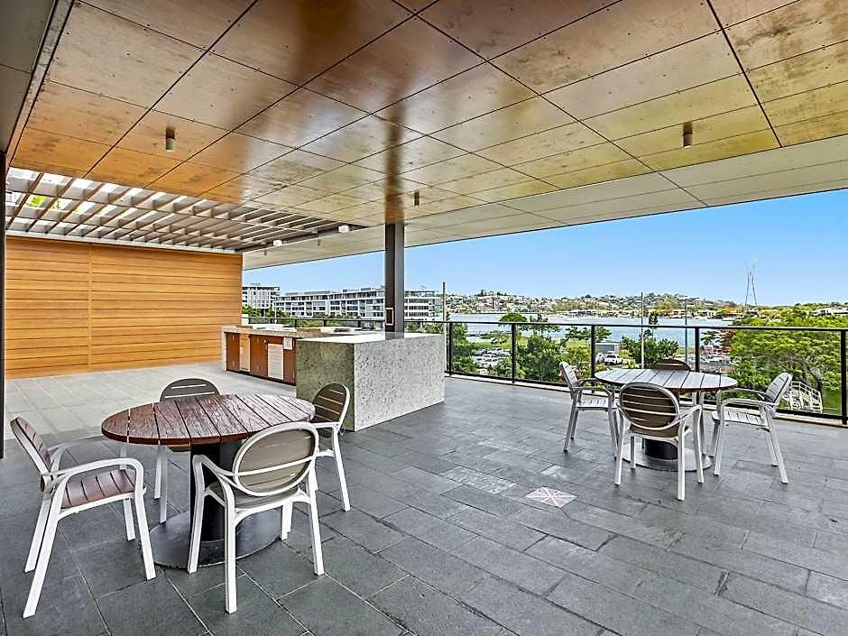 Apartment Newstead Modern 2-storey - Q *