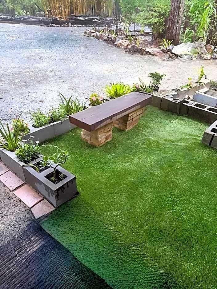 Prout Road Retreat Hotel Brisbane