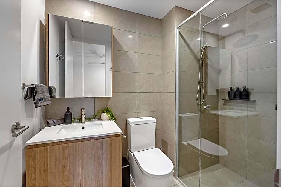 3br Family - King Beds, Parking & Views Brisbane