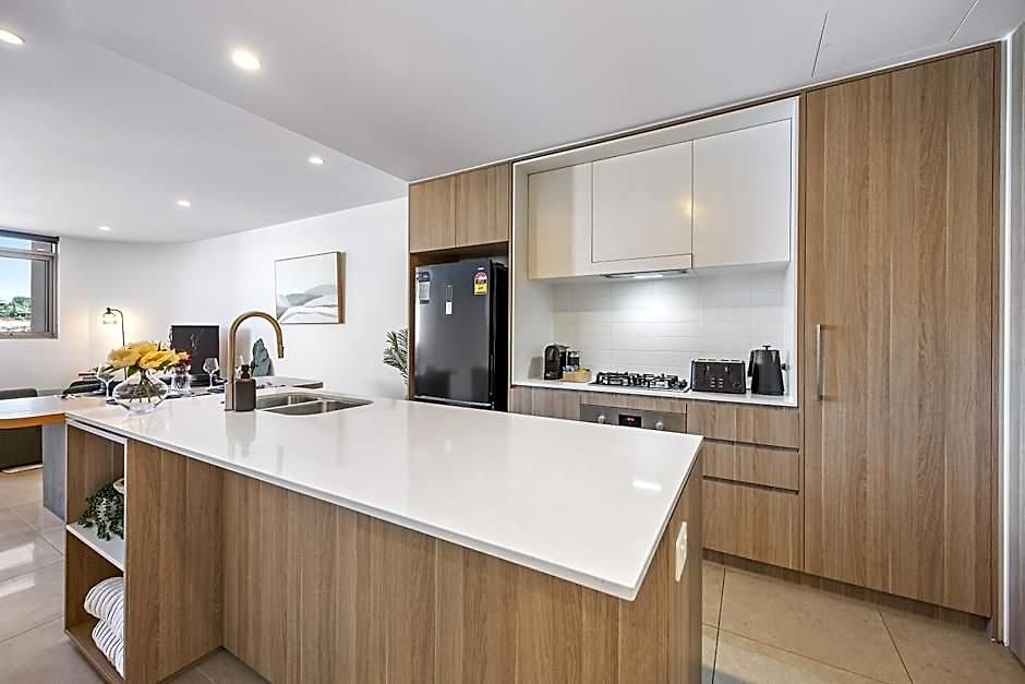 Apartment 3br Family - King Beds, Parking & Views Brisbane