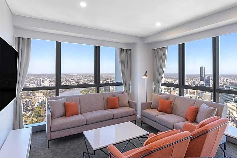 Meriton Herschel Street, 5* Brisbane