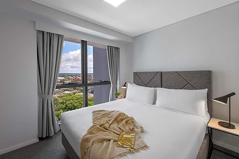 Meriton Herschel Street,