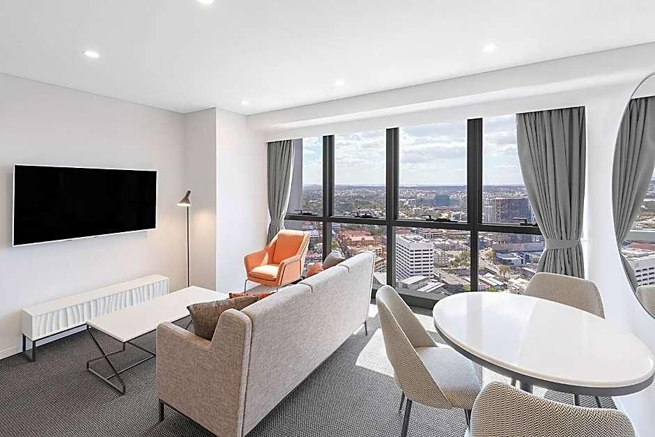 Meriton Herschel Street,