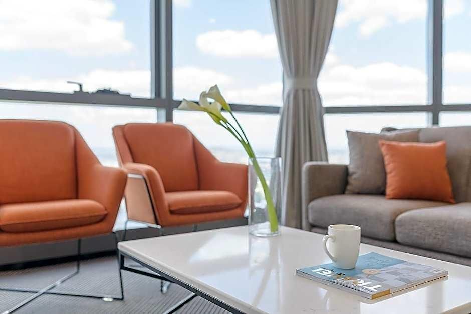 Meriton Herschel Street, 5* Brisbane