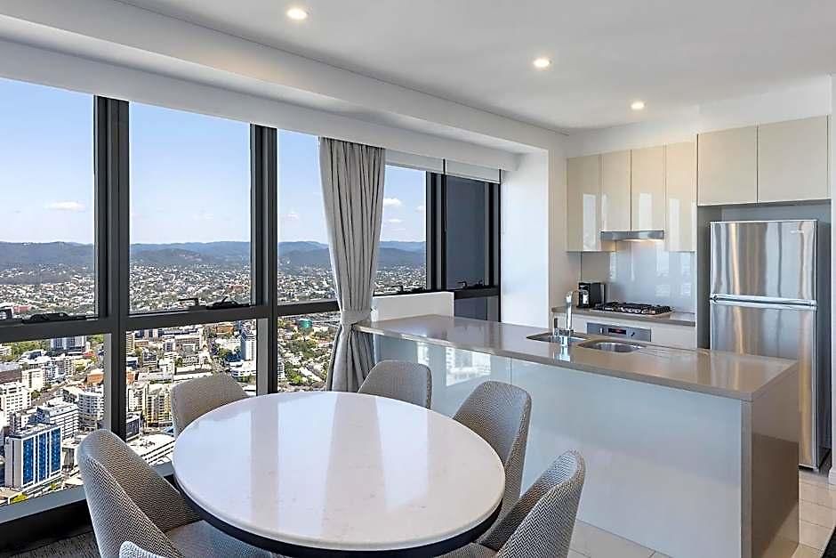 Hotel Meriton Herschel Street, 5*