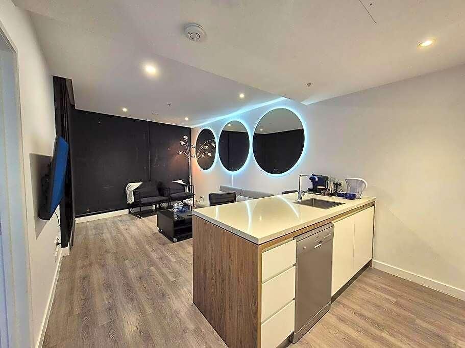 Apartment Radiance Rnr *
