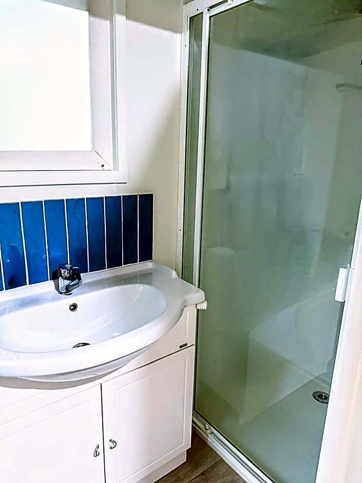 Prout Road Retreat Hotel 2*