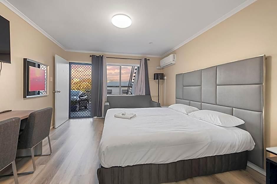 Motel S1