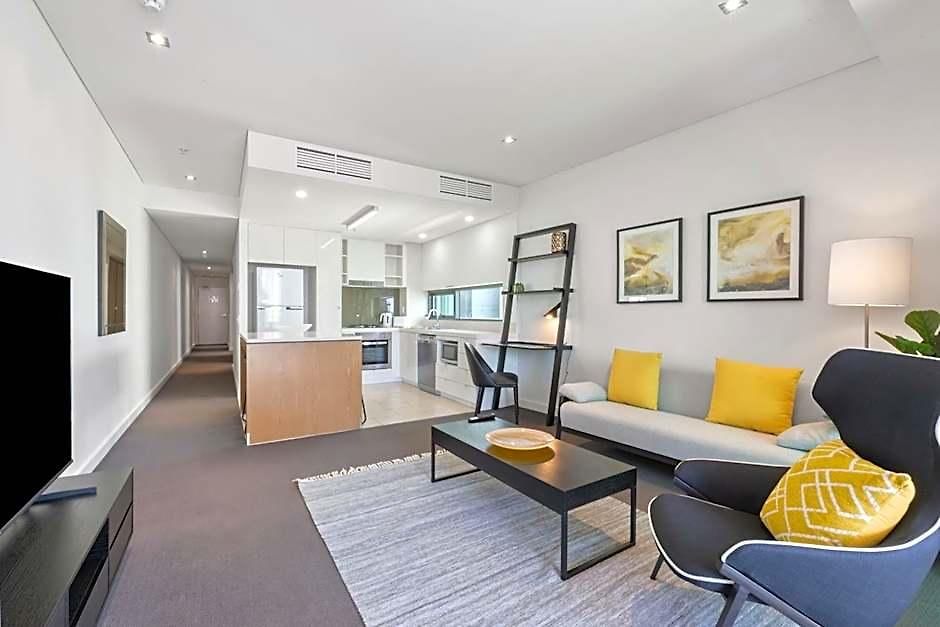 Aparthotel Quattro On Astor 4*
