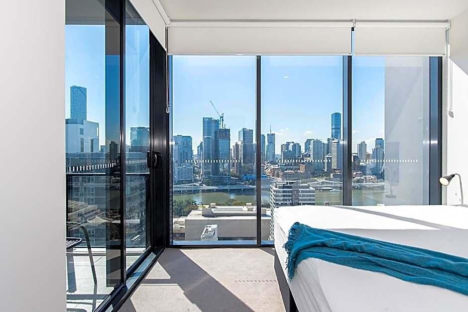 Aparthotel Serain Residences On Merivale Street 3*