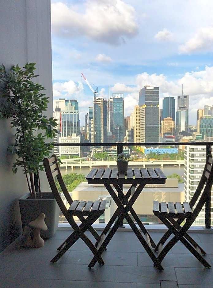 Aparthotel Serain Residences On Merivale Street 3*