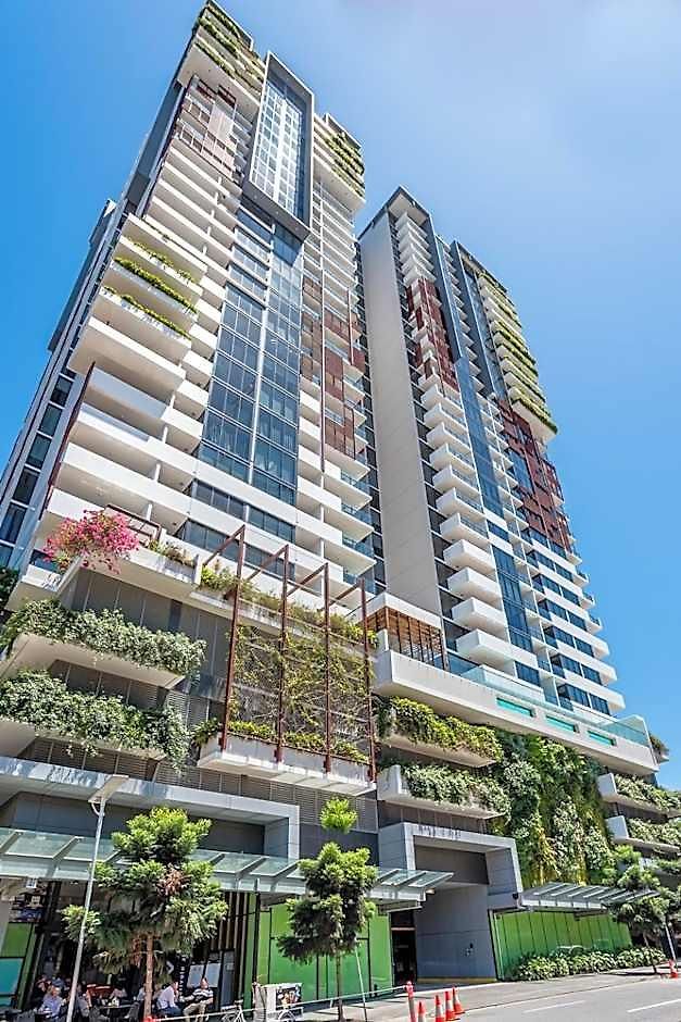 Aparthotel Serain Residences On Merivale Street 3*