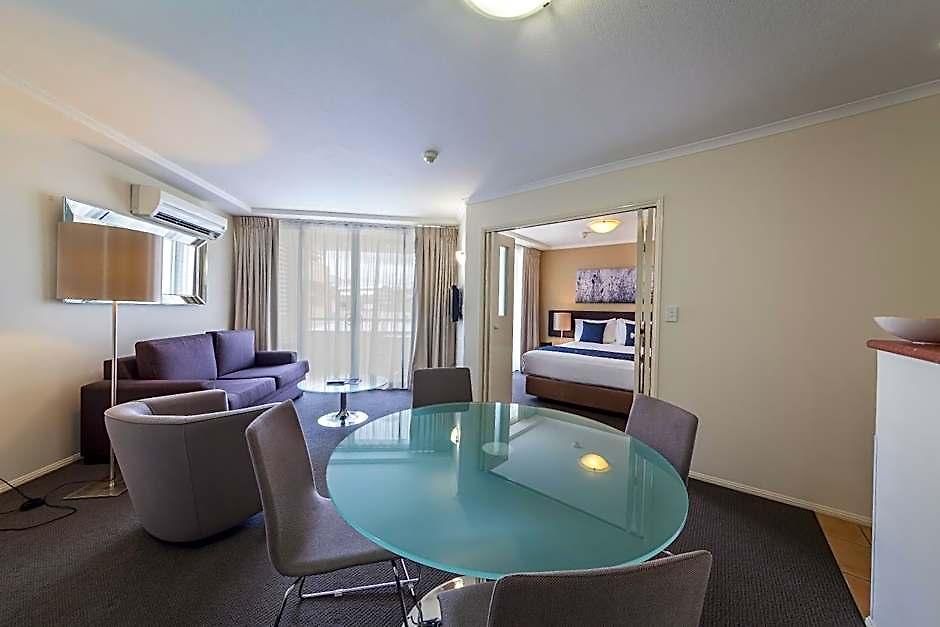 Aparthotel West End