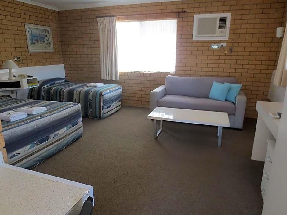 Aspley Pioneer Motel