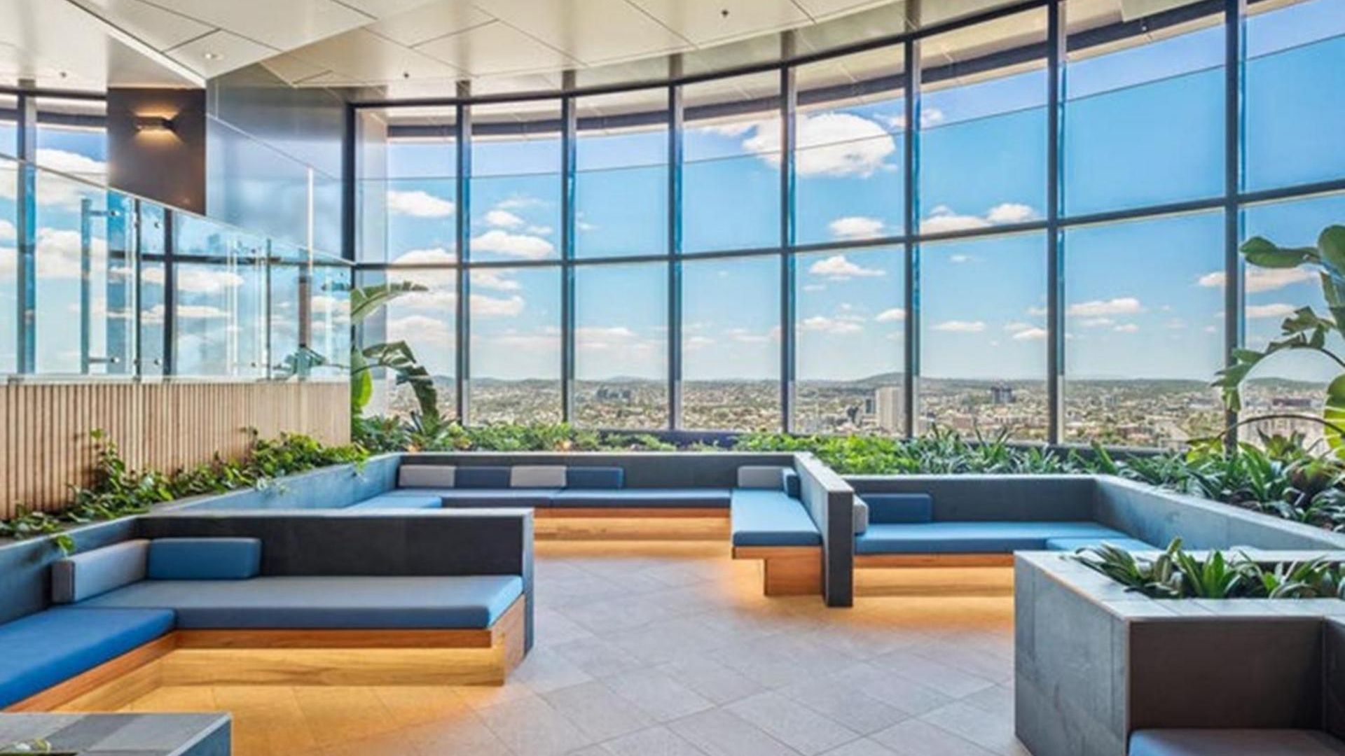 Apartment Luxury 1 Bedroom Retreat In With Pool And Gym