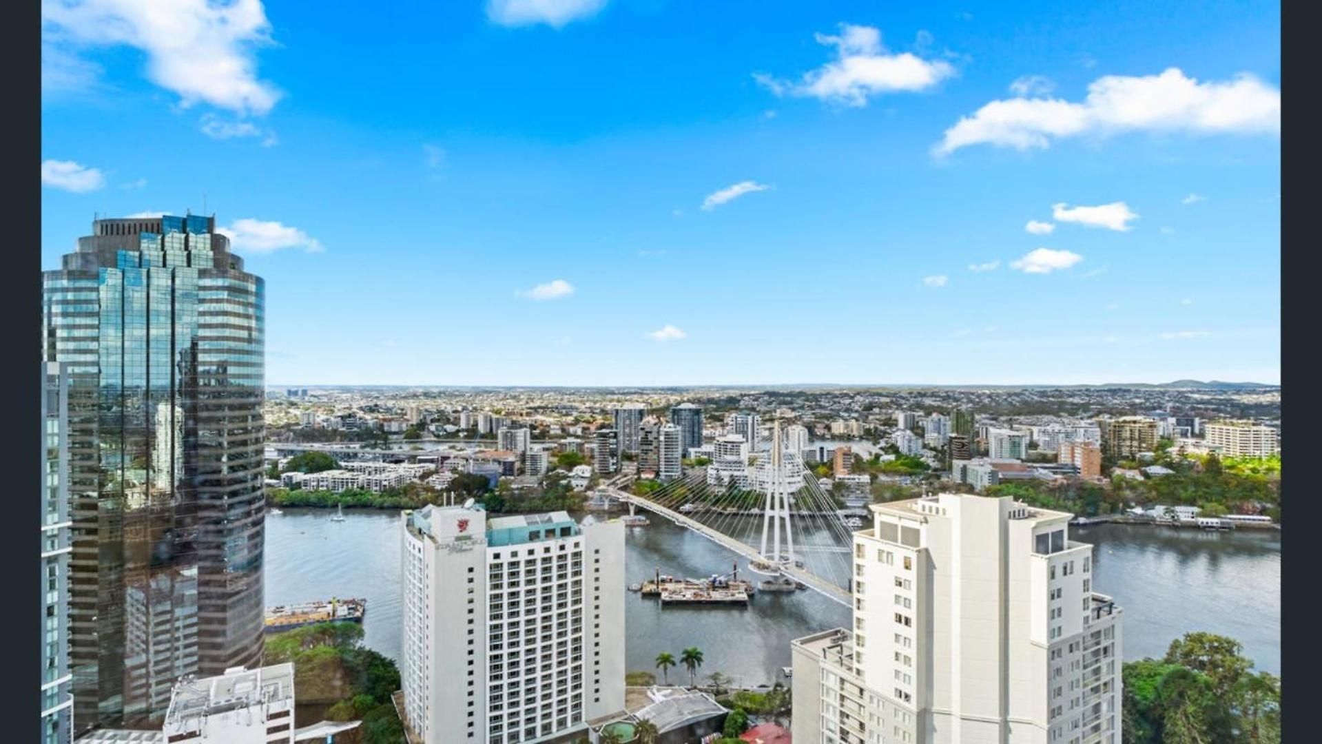 Luxury 1 Bedroom Retreat In With Pool And Gym Brisbane