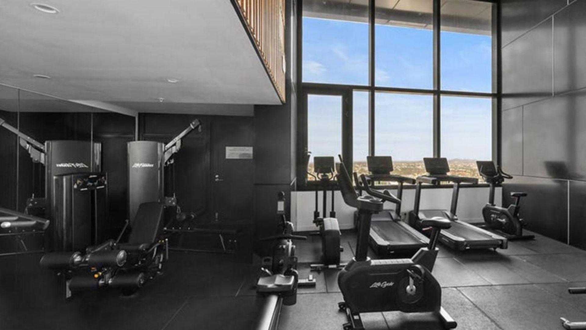 Apartment Luxury 1 Bedroom Retreat In With Pool And Gym