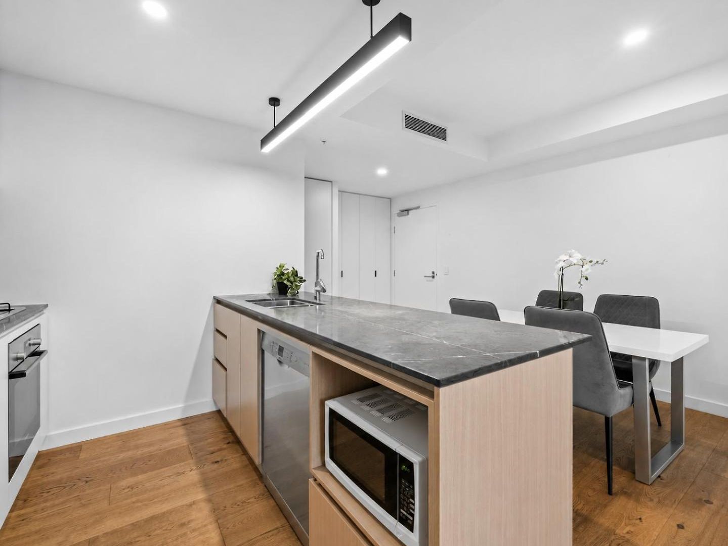 Serain Residences At One *