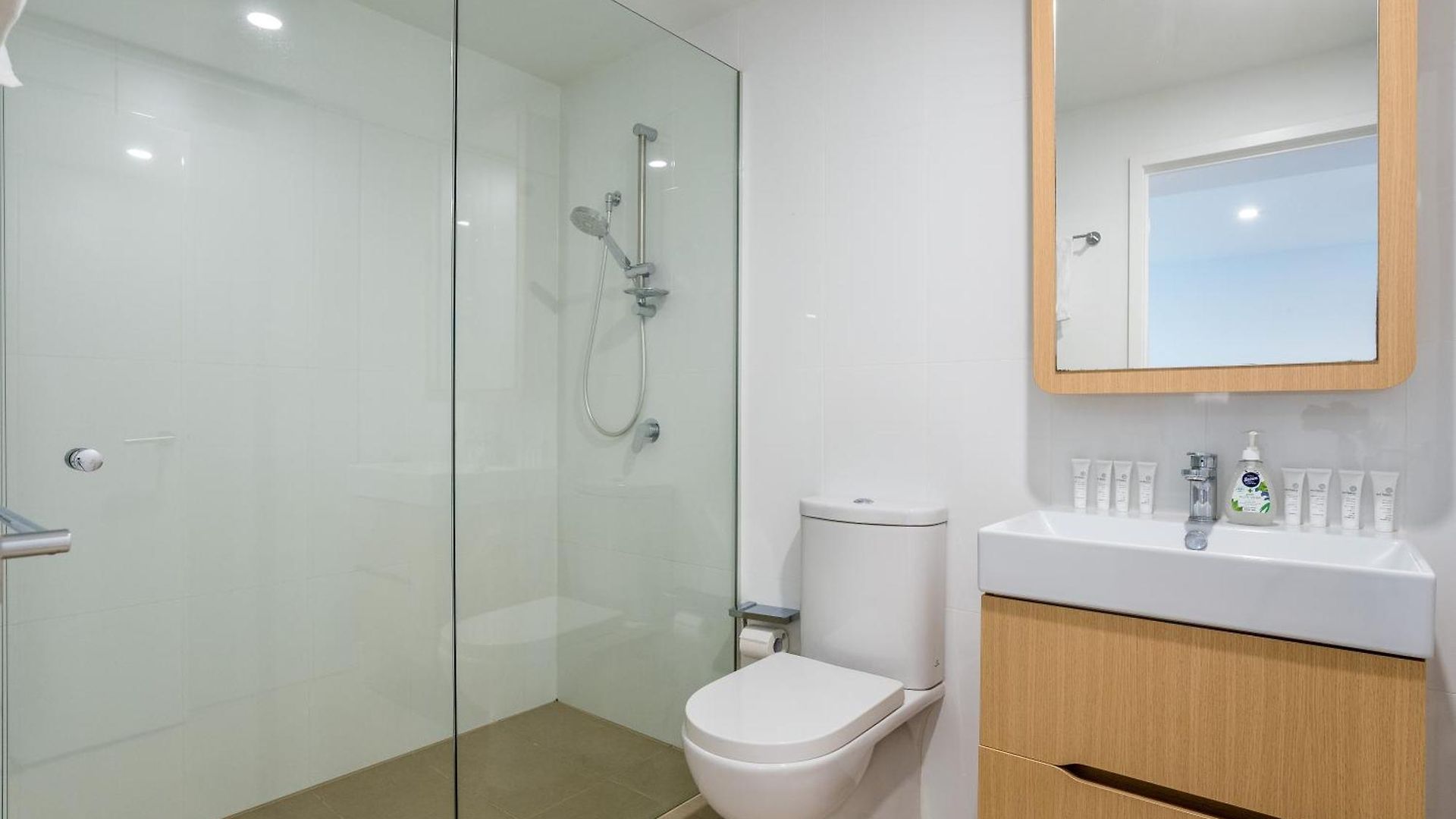 Serain Residences At One *