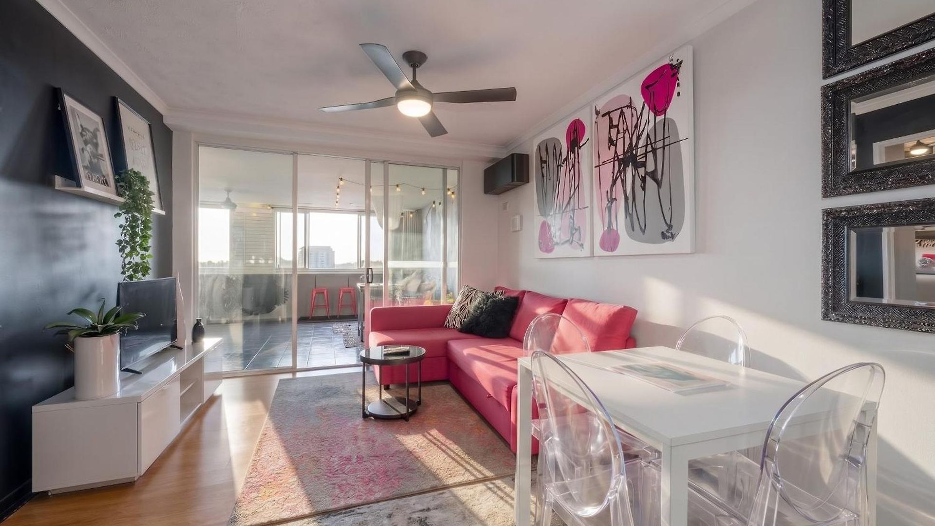 Retro Chic Vibes, Tropical Pool & Prime Location