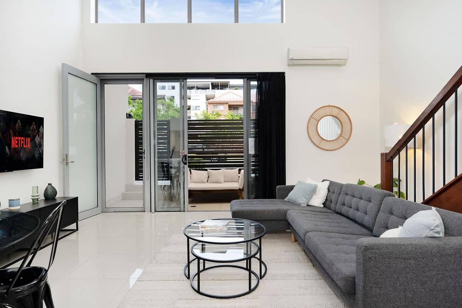 Huge Family Townhouse 3 Bathrooms 5km To Holiday home Brisbane