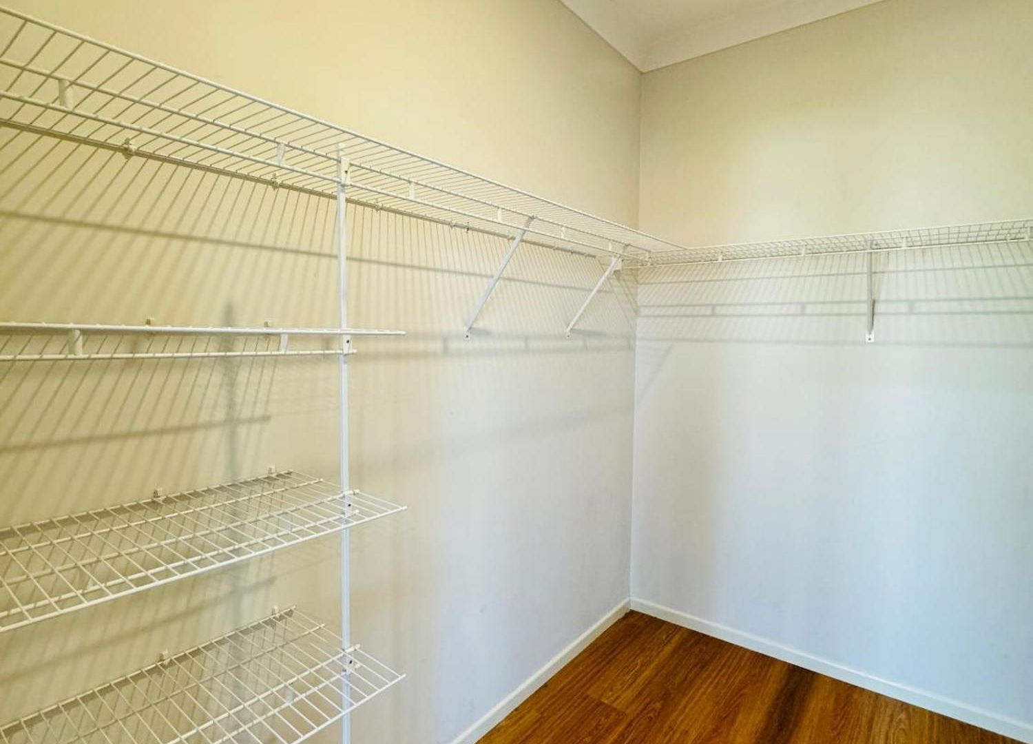 16b Peaceful Ensuite In Coopers Plains