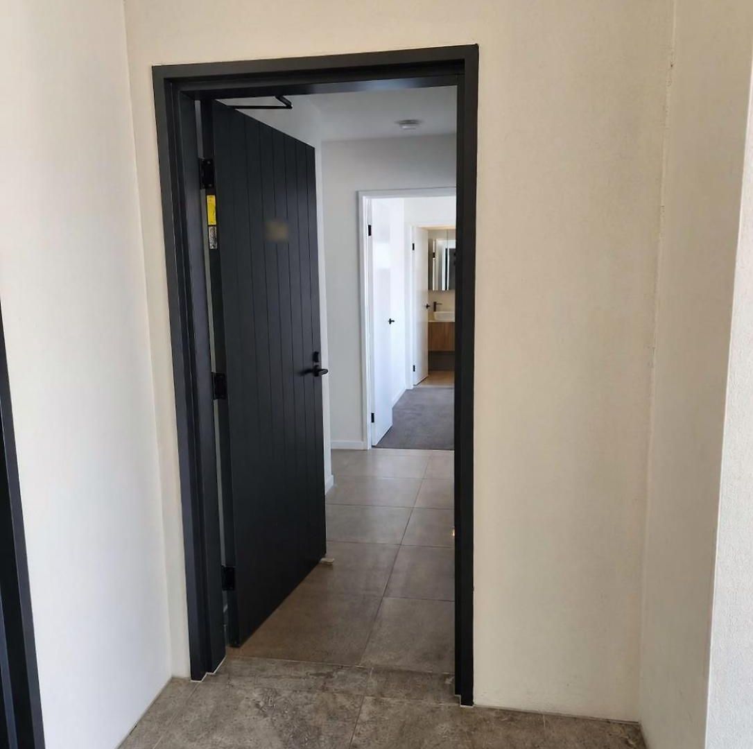 3br Floor With Parking, Ev Friendly & Views South