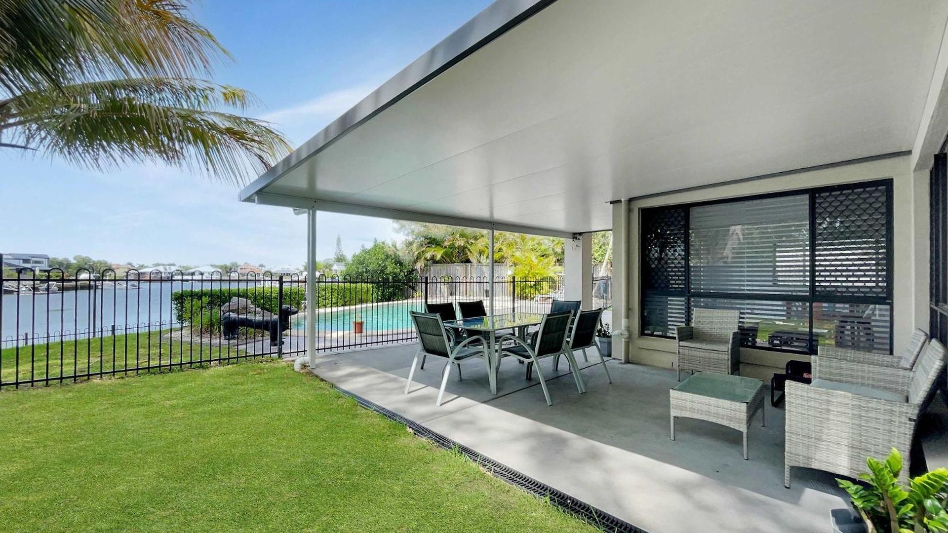 Holiday home Spacious Family & Dog-Friendly Home On The Water