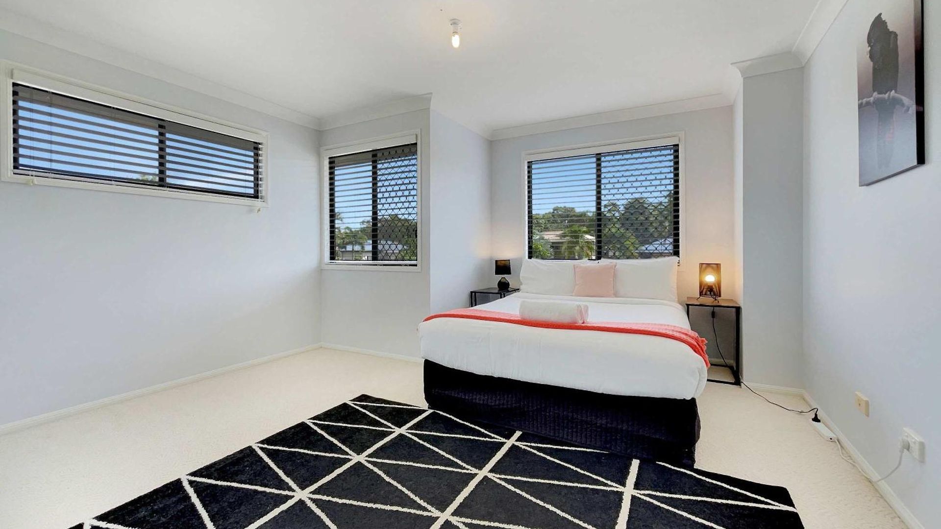 Spacious Family & Dog-Friendly Home On The Water Brisbane