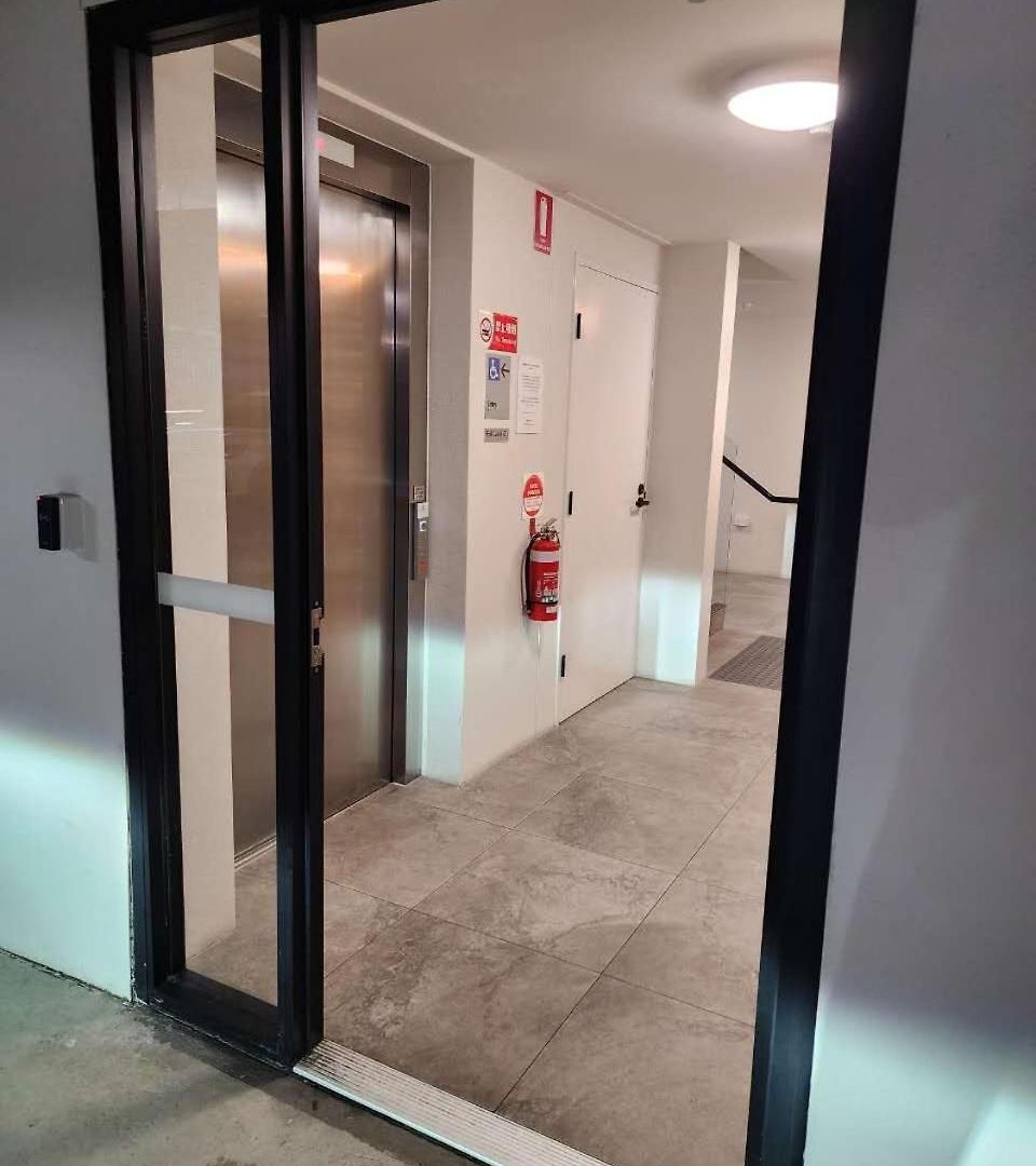 Premium 3br Floor With Parking, Ev Friendly & Views * Brisbane