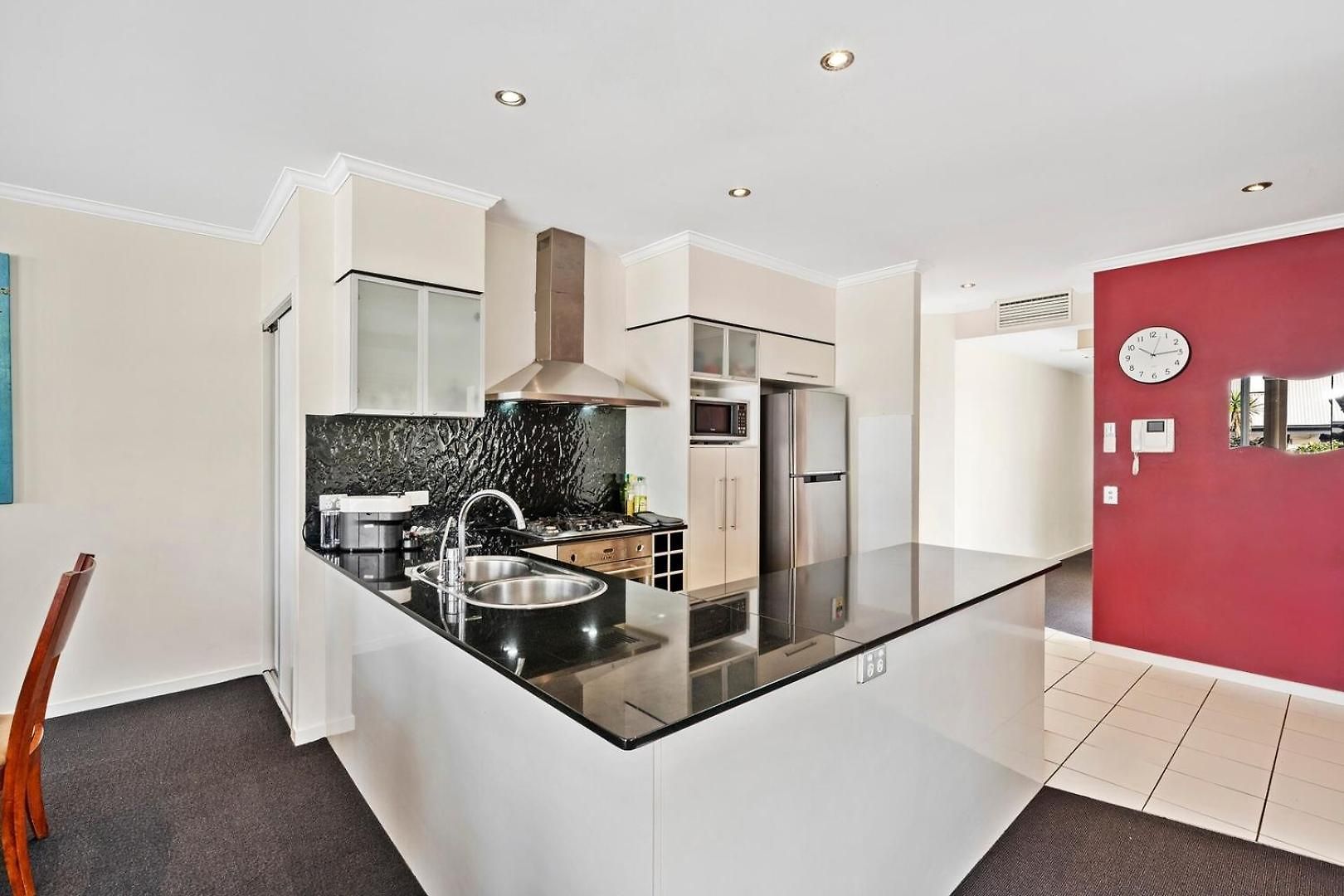 Stylish Escape Free Parking For 2 Walk To Cbd Brisbane