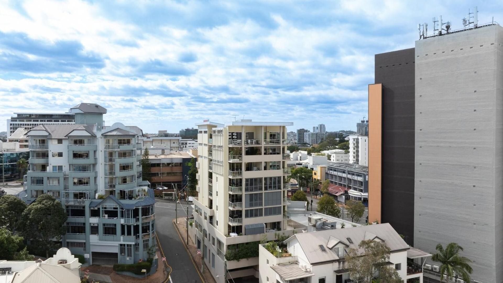 Stylish Escape Free Parking For 2 Walk To Cbd Brisbane