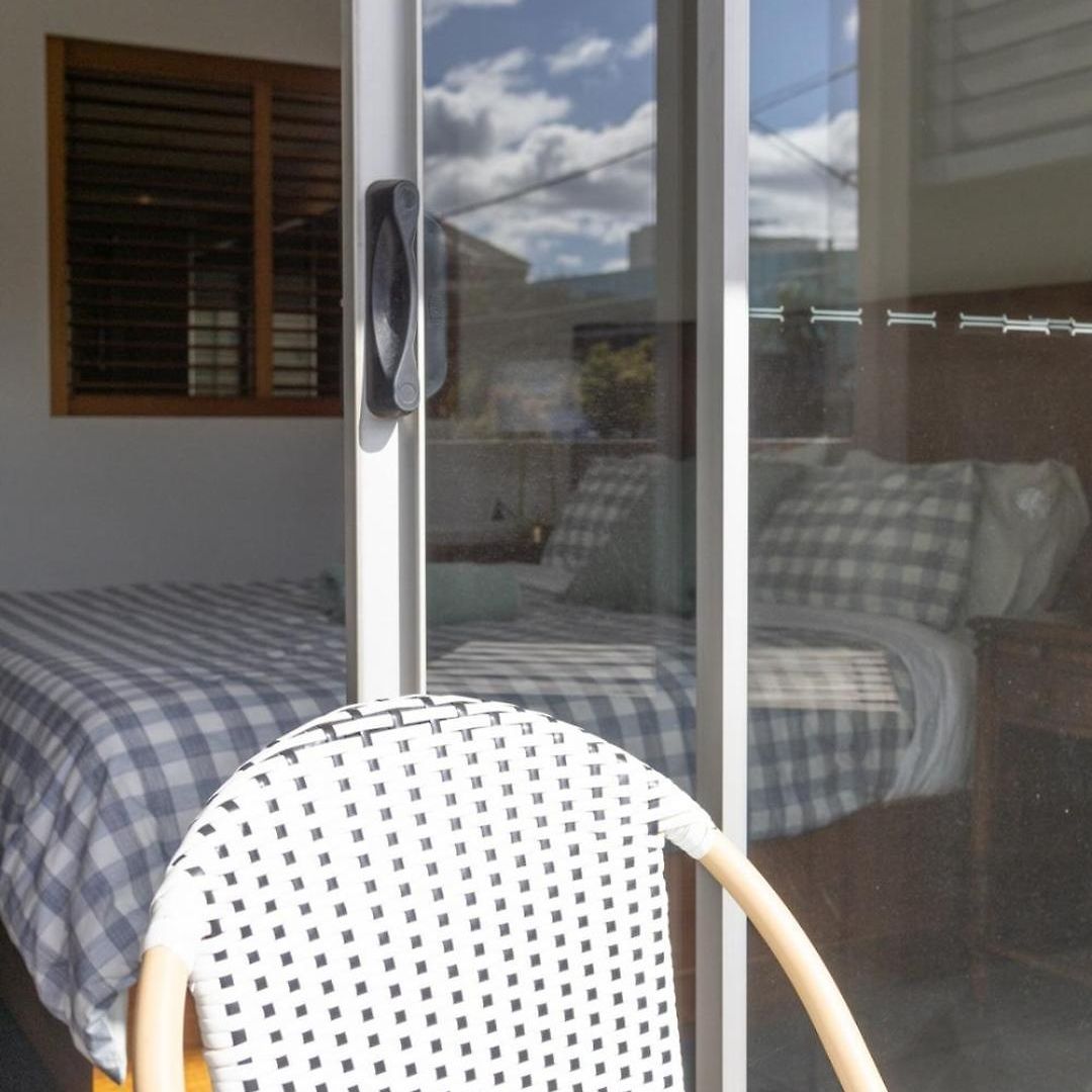 Stylish Escape Free Parking For 2 Walk To Cbd Apartment