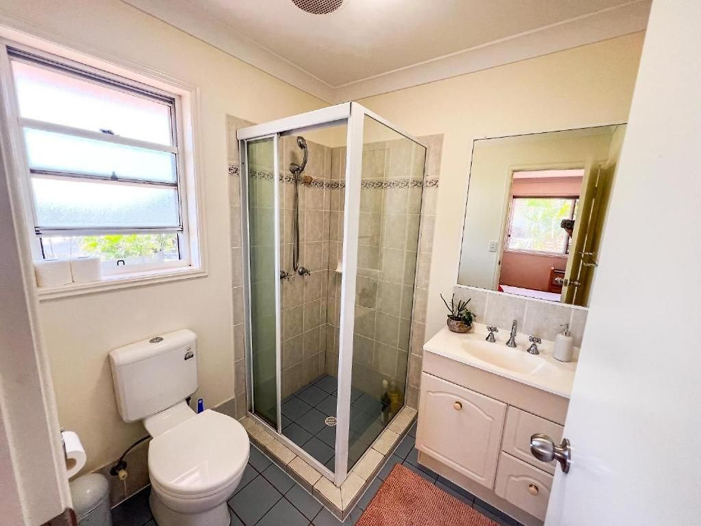 Vista Air Conditioned Dream Castle Youth Guest house Brisbane