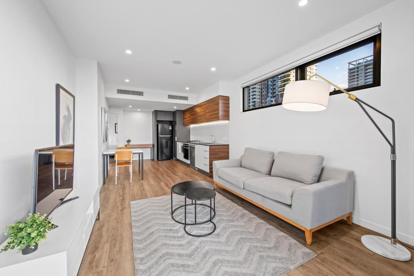 Cityside One Bedroom Getaway In South Apartment *