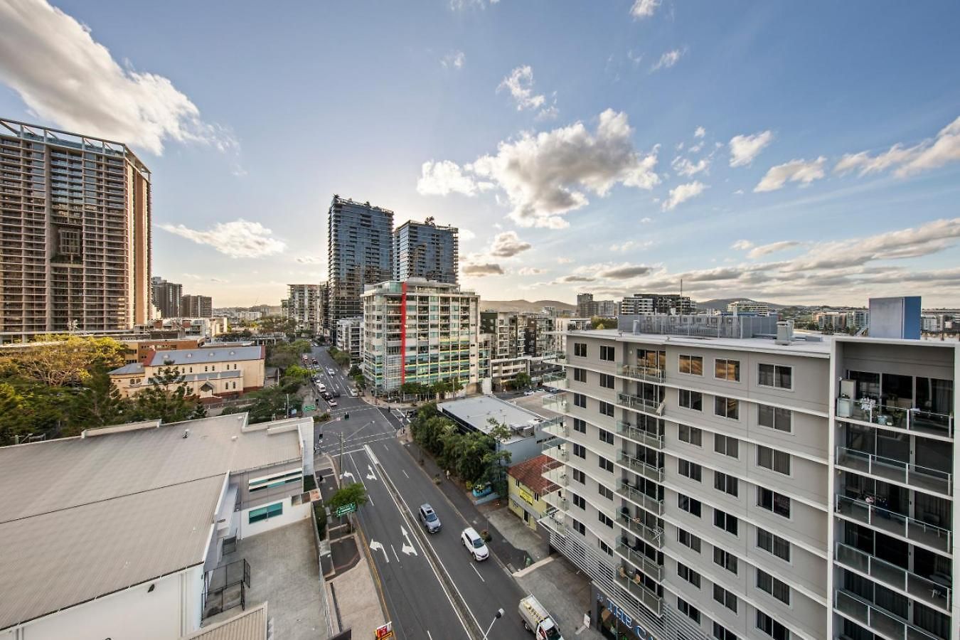 Cityside One Bedroom Getaway In South Apartment *