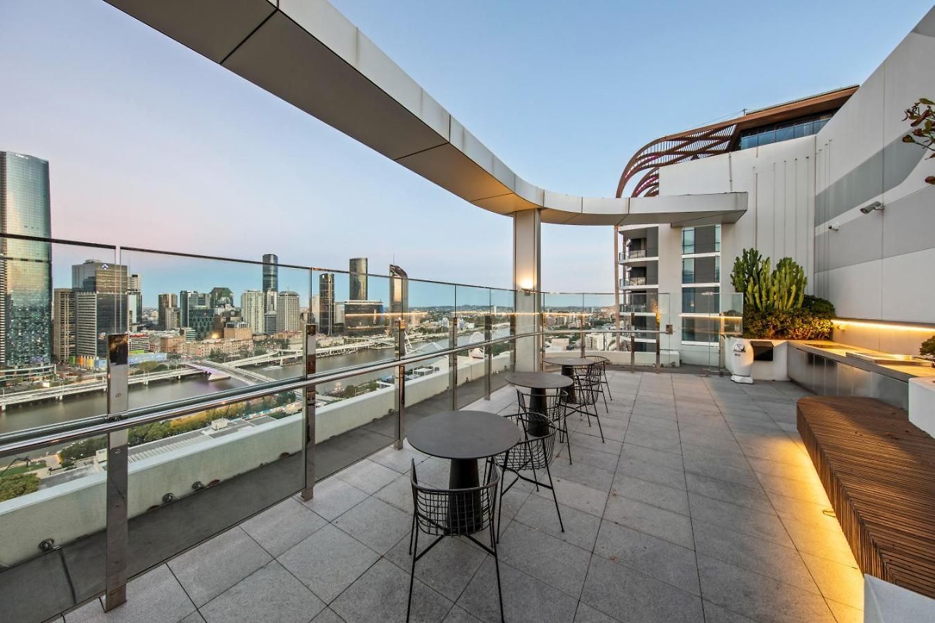 Cityside One Bedroom Getaway In South * Brisbane