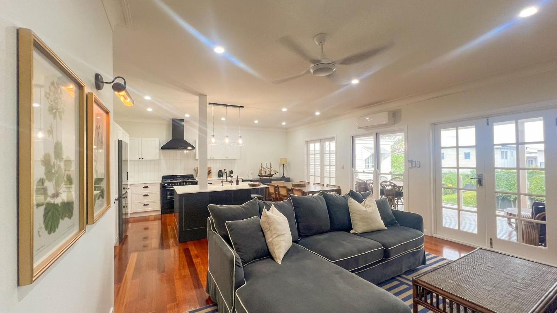 4bdr Queenslander With Pool Near Manly Esplanade Holiday home