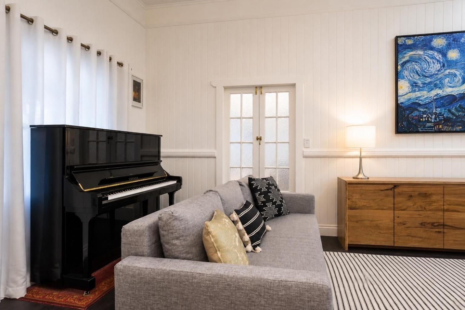 Stylish With Pool, Close Suncorp Stadium, Cbd