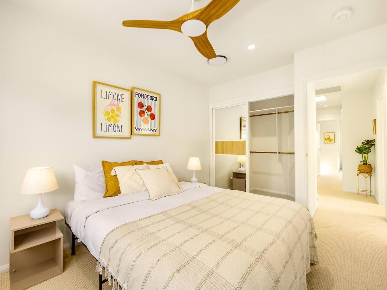 Brand-new 4br Luxury Living Near Airport And Mall Brisbane