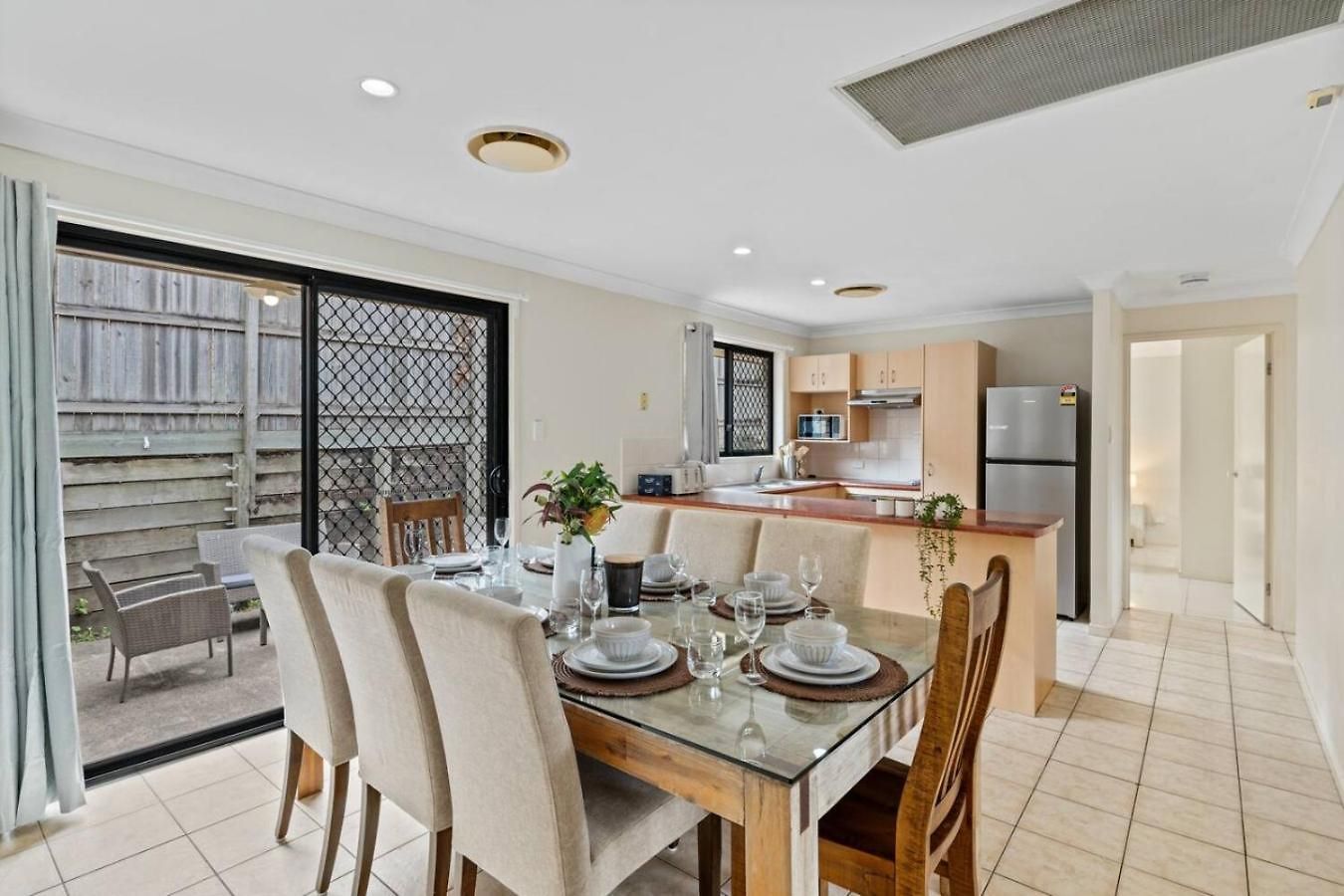 Affordable 4 Bedroom 2 Bathroom Family With Air Conditioning * Brisbane
