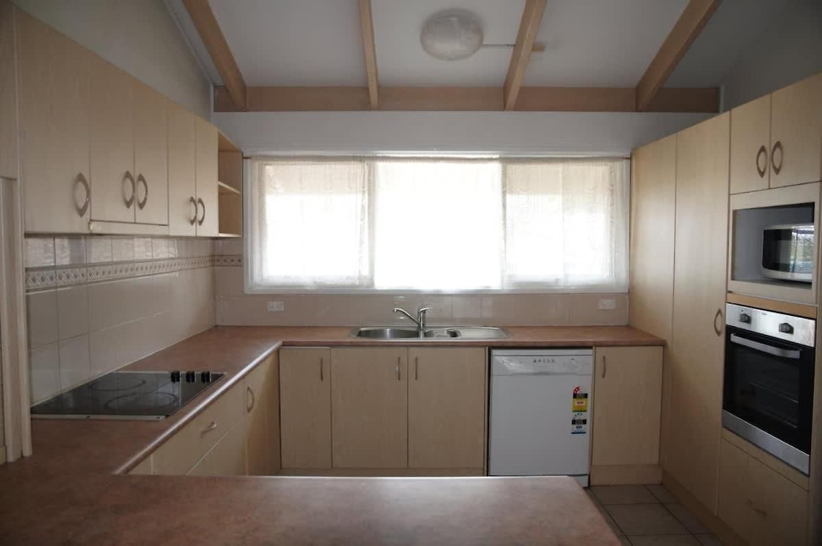 Holiday home 3 Bedroom Unit At Sunnybank Hills Brisbane