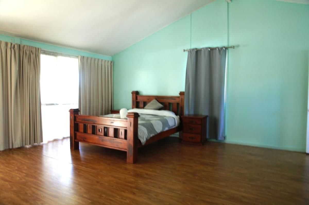 Large Private One Bedroom Unit