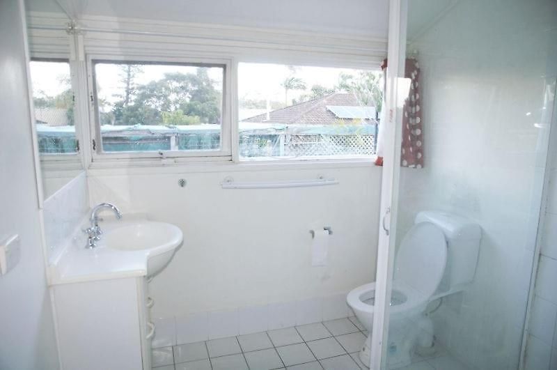 Large Private One Bedroom Unit Brisbane
