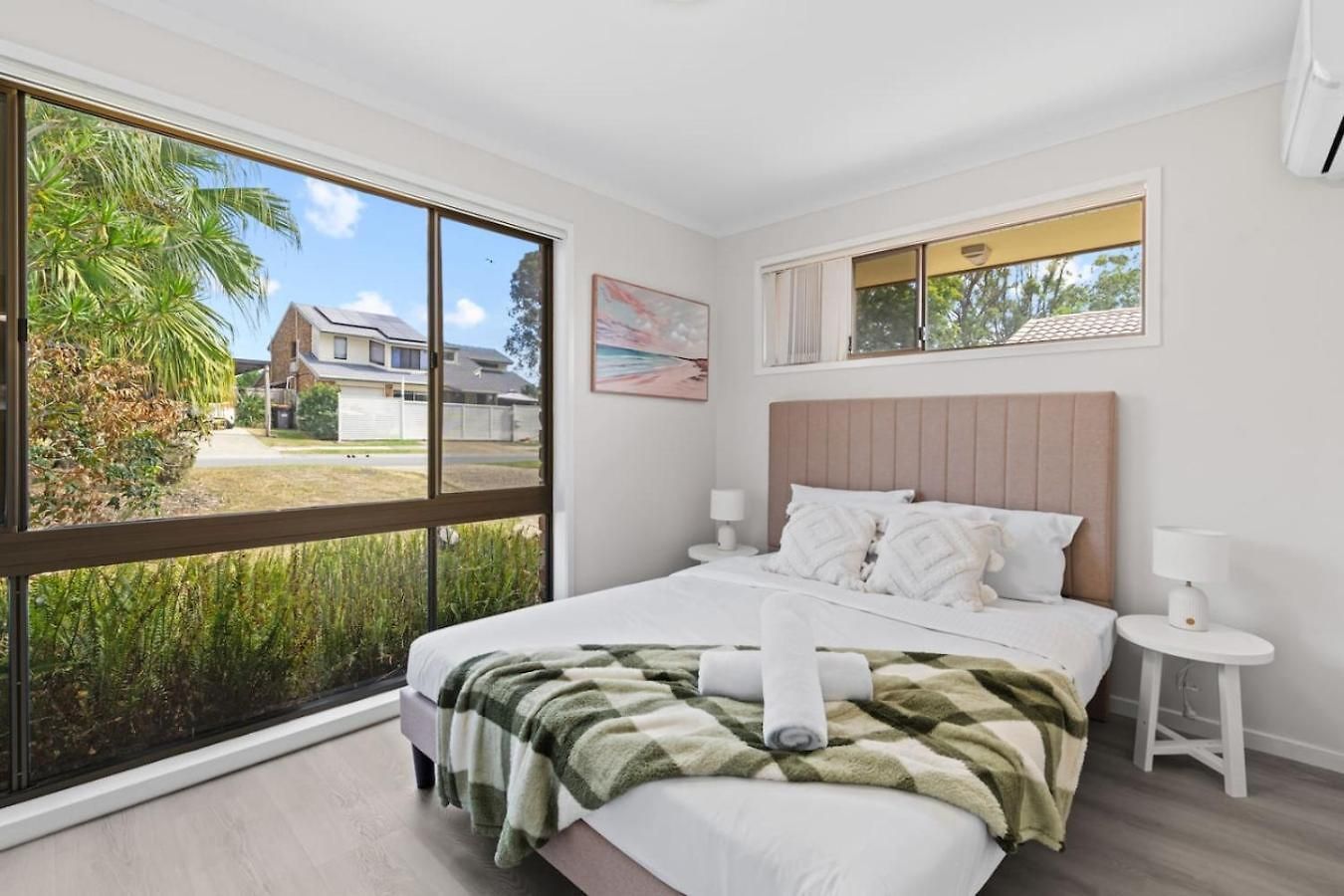 Holiday home Full Ac Renovated And Close To Sunnybank And Shops